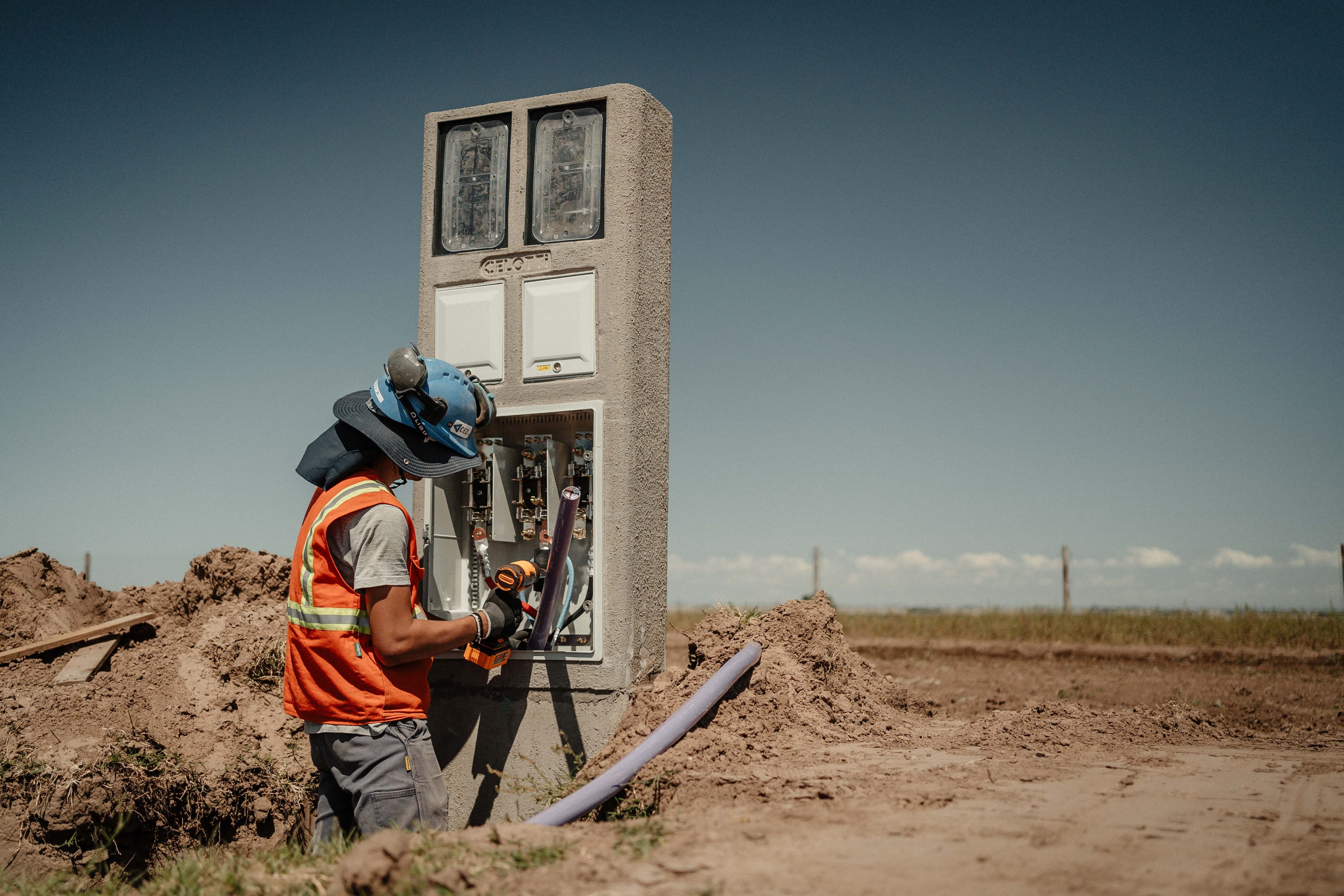 Loteo Loma Alta - Infraestructura eléctrica - Urbanización "Loma Alta 3"